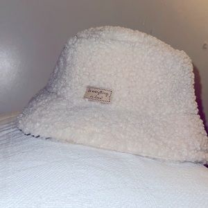 Teddy Bear Bucket hat